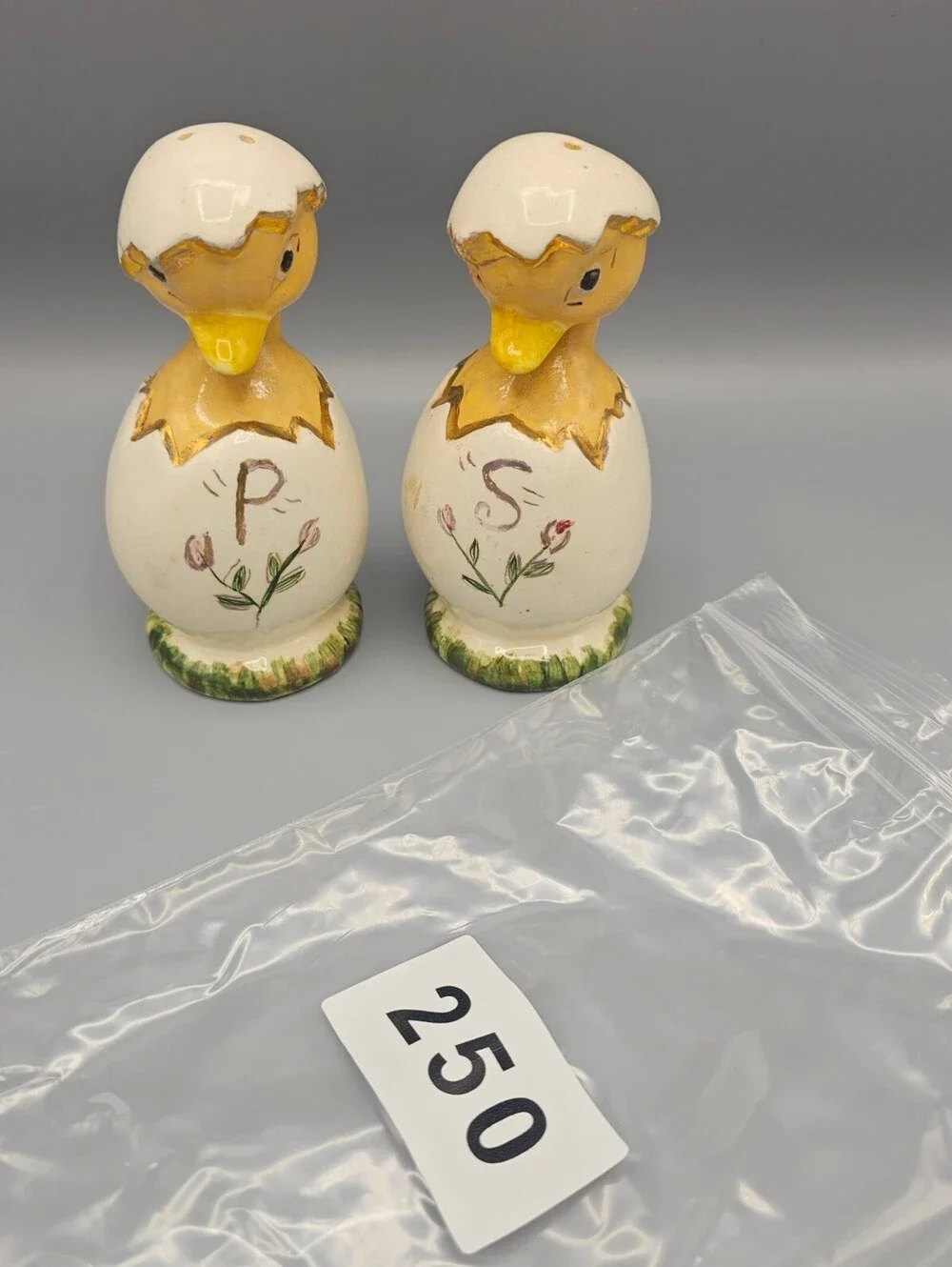 Vintage Ceramic Duck Salt and Pepper Shakers Set